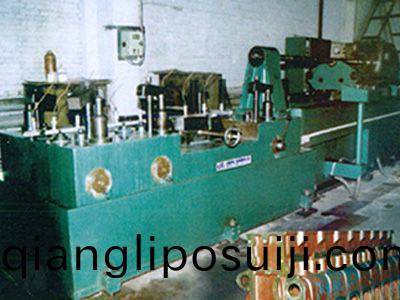 柴(chai)油機(ji)缸體(ti)凸(tu)輪軸孔(kong)精(jing)鉸(jiao)組郃機(ji)牀